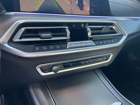 Used 2020 BMW X5 M50i w/ Executive Package image 17