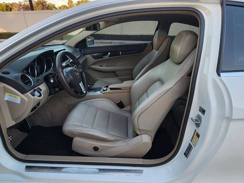 Used 2013 Mercedes-Benz C 250 Coupe image 10