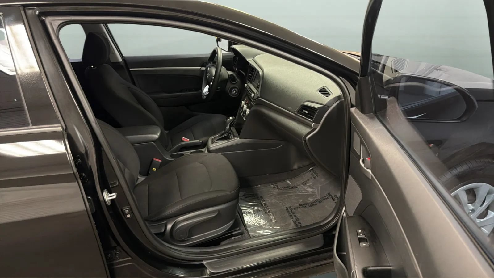Used 2019 Hyundai Elantra SE w/ Cargo Package FWD image 21