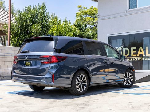 Used 2025 Honda Odyssey EX-L image 14