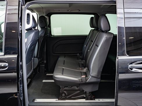 Used 2023 Mercedes-Benz Metris Passenger image 32
