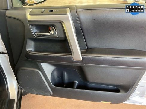 Used 2018 Toyota 4Runner SR5 image 21