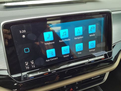 New 2026 Volkswagen Atlas Cross Sport SE image 16