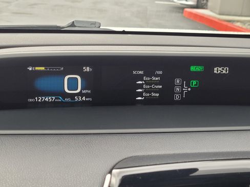 Used 2017 Toyota Prius Two image 12