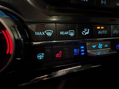 Used 2022 Ford F150 Raptor w/ Raptor 37 Performance Package AWD/4WD image 25