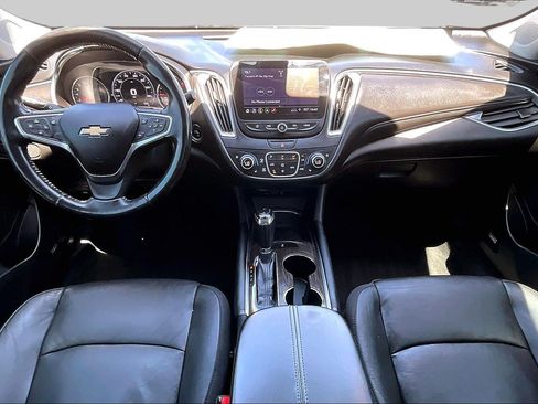 Used 2020 Chevrolet Malibu Premier FWD image 14