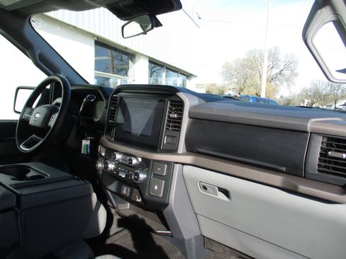 Used 2025 Ford F150 XLT w/ Equipment Group 301A Standard image 31