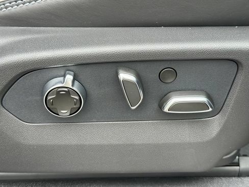 Used 2026 GMC Yukon AT4 Ultimate w/ LPO, Floor Liner Package AWD/4WD image 28