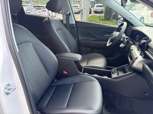 Used 2026 Hyundai Kona SEL Premium FWD image 19