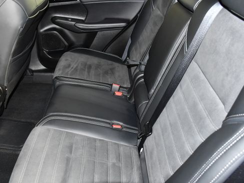 Used 2024 Mitsubishi Outlander SE AWD/4WD image 47