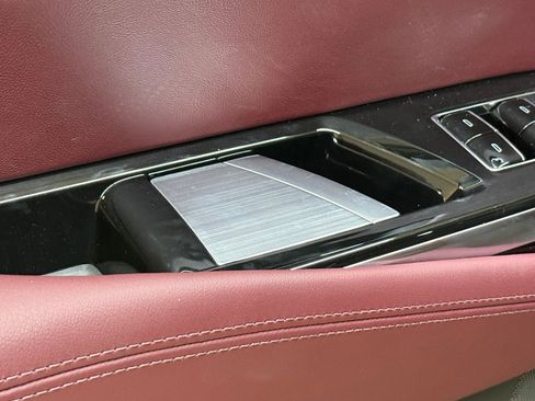 New 2026 Cadillac Escalade ESV Sport w/ LPO, ONYX Package image 23