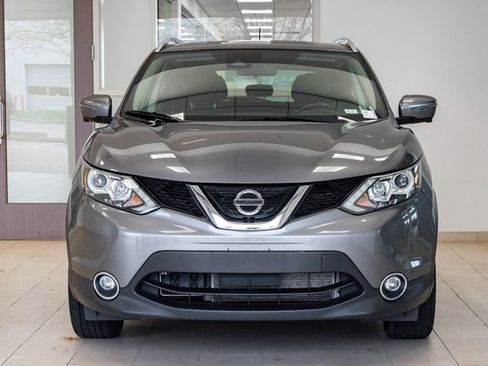 Used 2019 Nissan Rogue Sport SV w/ Technology Package image 4