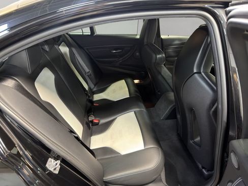 Used 2018 BMW M3 CS w/ Executive Package RWD image 17
