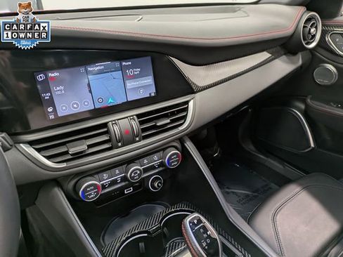 Used 2023 Alfa Romeo Giulia Estrema image 13