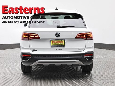 Used 2022 Volkswagen Taos SE image 6