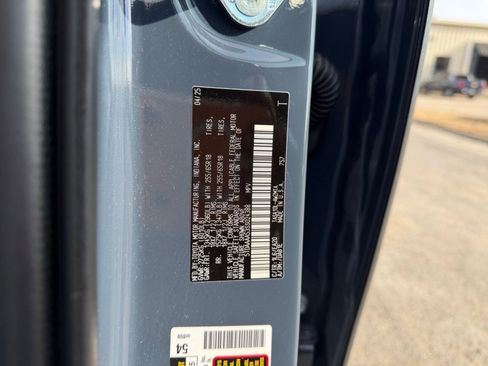 Used 2025 Toyota Grand Highlander LE image 31