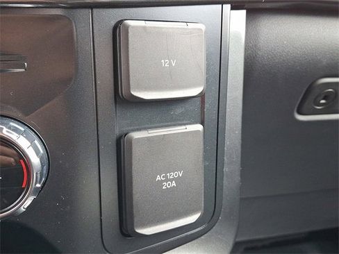 Certified 2022 Ford F150 XLT w/ Equipment Group 302A High image 25