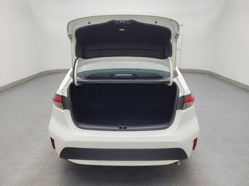 Used 2021 Toyota Corolla LE FWD image 29