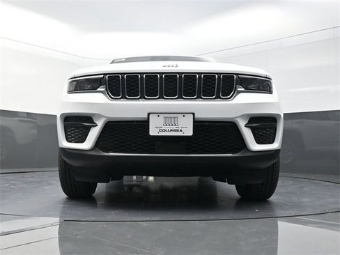 New 2025 Jeep Grand Cherokee Laredo X image 18