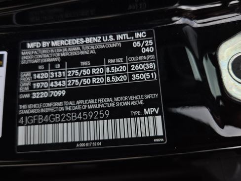 Used 2025 Mercedes-Benz GLE 450e 4MATIC image 21