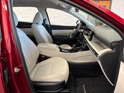 Used 2025 Hyundai Tucson SEL FWD image 47