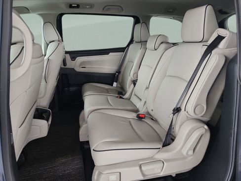 Used 2026 Honda Odyssey Touring image 17