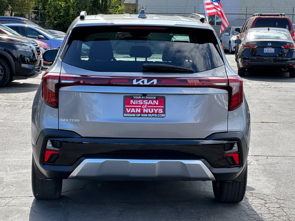 Used 2024 Kia Seltos S FWD image 6