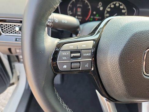 Used 2023 Honda Civic EX-L image 16