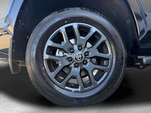 Used 2026 Toyota Sequoia Platinum image 33