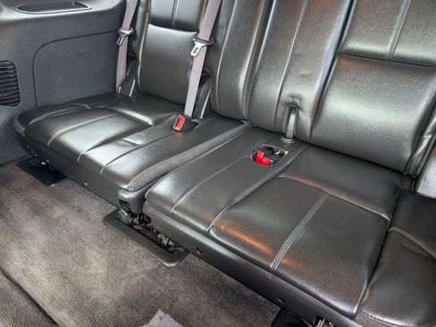 Used 2011 Chevrolet Tahoe LT image 9