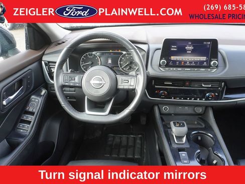 Used 2023 Nissan Rogue SL image 14