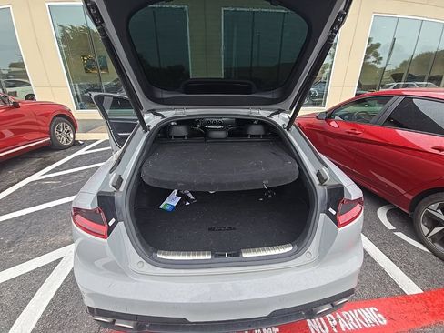 Used 2019 Kia Stinger GT2 AWD/4WD image 13