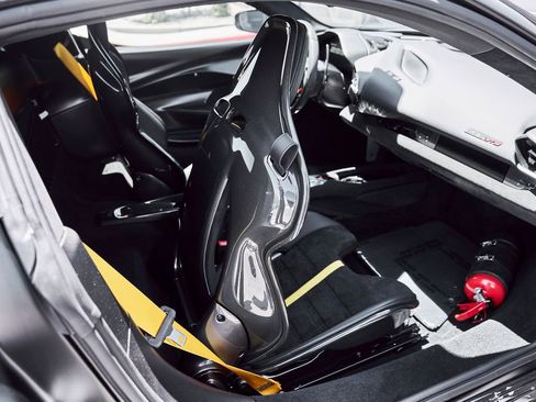 Used 2023 Ferrari 296 GTB RWD image 50