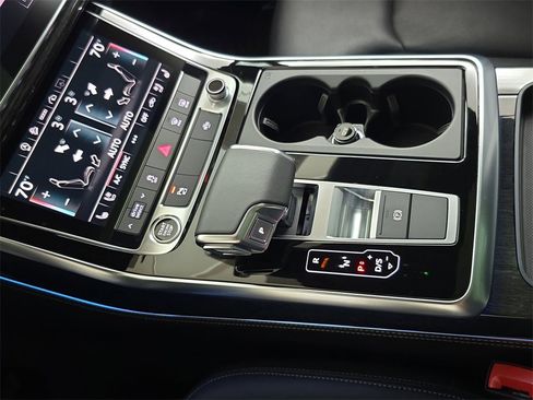 Used 2025 Audi Q7 2.0T Premium Plus w/ Premium Plus Package image 28