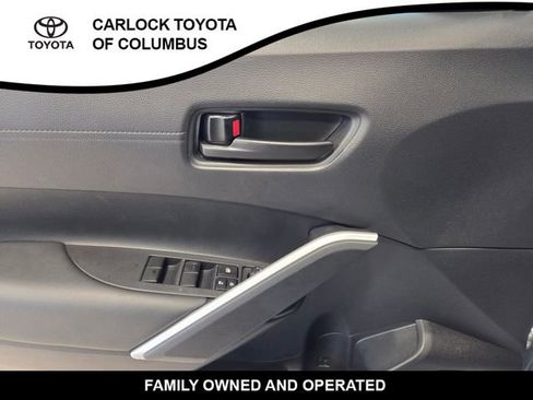 Used 2024 Toyota Corolla Cross AWD Hybrid image 11
