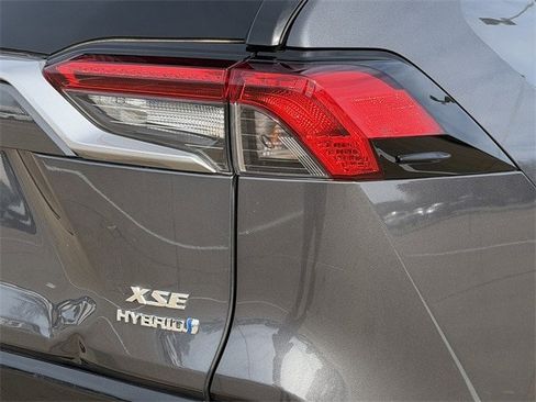 Certified 2019 Toyota RAV4 XSE image 7