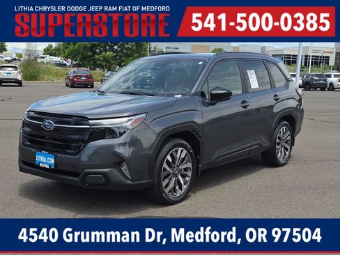 Used 2025 Subaru Forester Touring AWD/4WD image 1