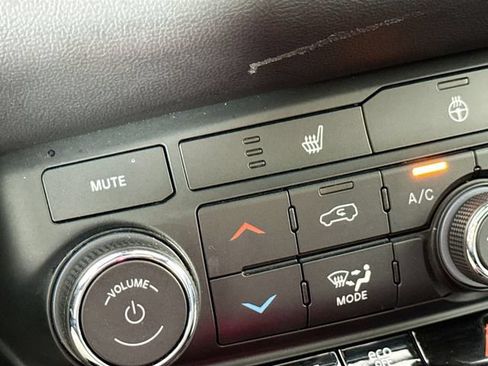 Used 2022 Dodge Durango GT AWD/4WD image 27