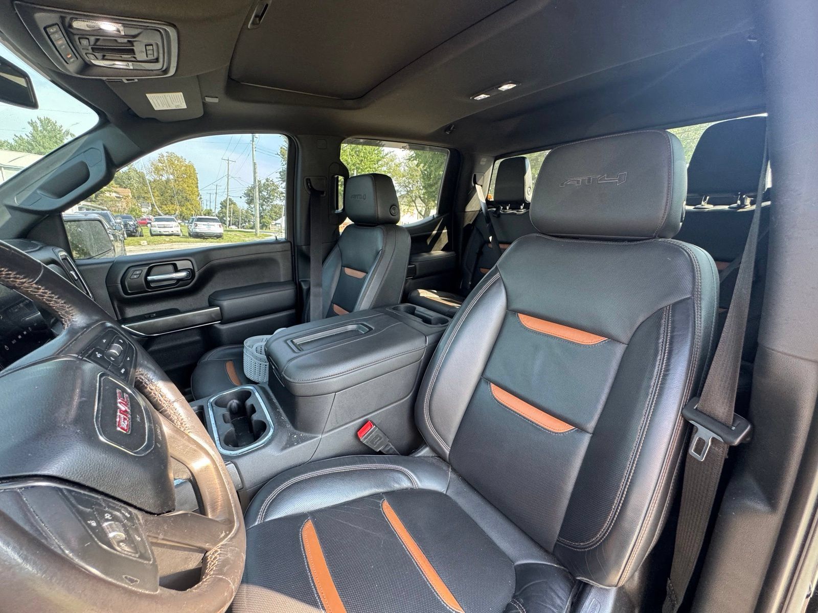Used 2022 GMC Sierra 1500 AT4 w/ AT4 Preferred Package AWD/4WD image 14
