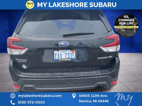 Used 2023 Subaru Forester Premium AWD/4WD image 18