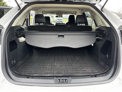 Used 2020 Ford Edge SEL image 23