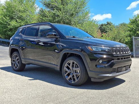 New 2026 Jeep Compass Limited w/ Sun, Sound & Navigation Group AWD/4WD image 2