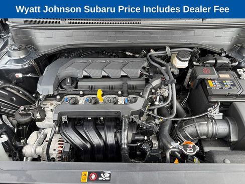 Used 2025 Hyundai Venue SEL FWD image 13