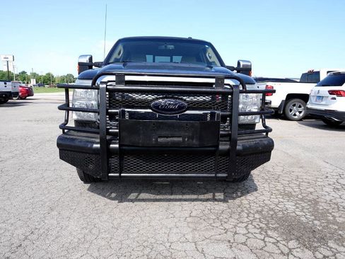 Used 2014 Ford F250 Lariat w/ Chrome Package image 2