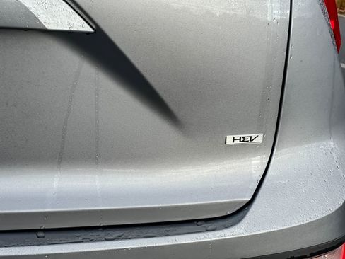 Used 2024 Kia Niro LX image 25