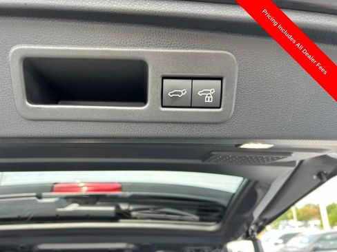 Used 2026 Toyota 4Runner Limited AWD/4WD image 18