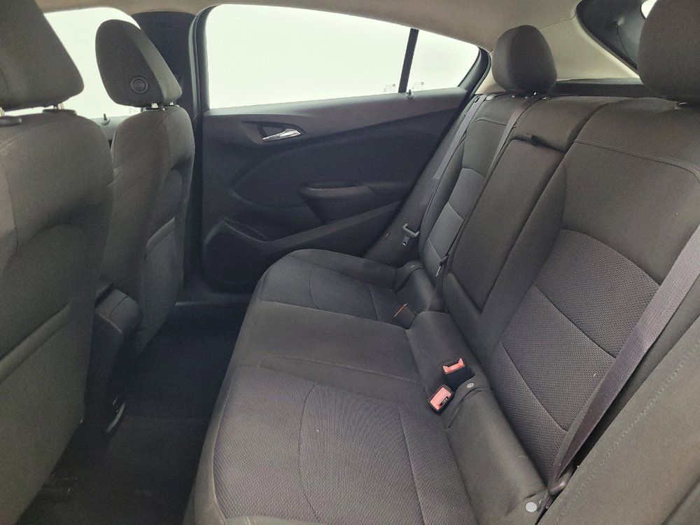Used 2017 Chevrolet Cruze LT w/ Sun And Sound Package FWD image 18