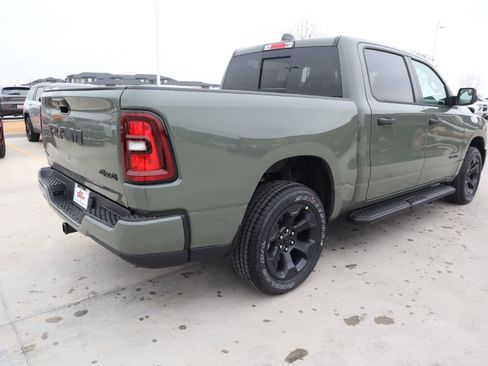 New 2026 RAM 1500 Express AWD/4WD image 19