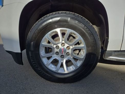 Used 2016 GMC Yukon SLT w/ Open Road Package AWD/4WD image 7