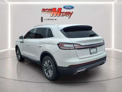 Used 2019 Lincoln Nautilus Select image 6